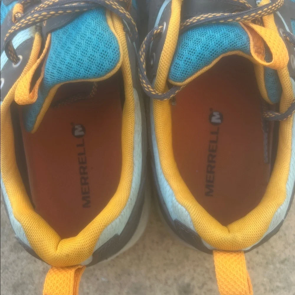 Merrell Castle Rock/Lake Blue Color Waterprook Hiking Shoe Women's Size 11